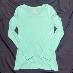 No Boundaries Mint Green Long Sleeve T. Size Large.